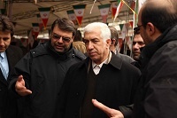 بازدید رییس دانشگاه و مسولان وزارت علوم از غرفه استان تهران در برنامه پیاده راه انقلاب اسلامی