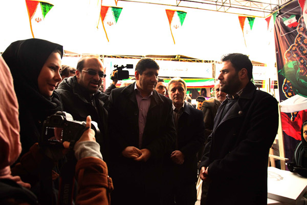 گزارش تصویری بازدید رییس دانشگاه و مسولان وزارت علوم از غرفه استان تهران 