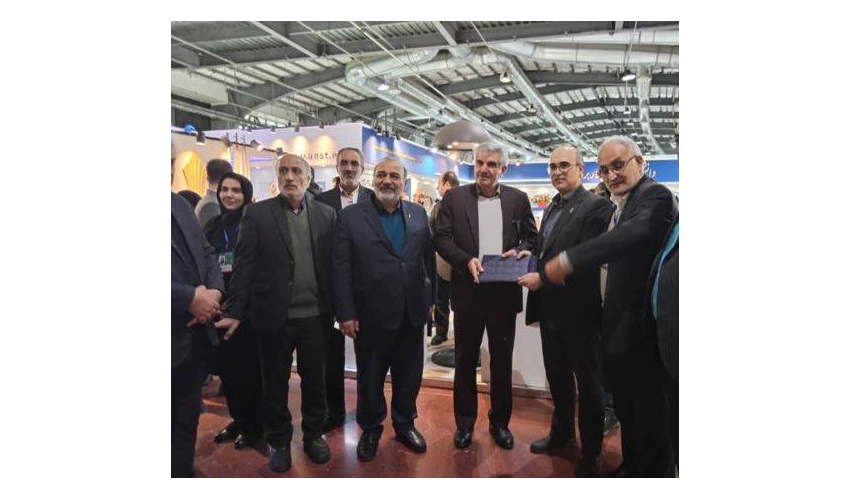 انتخاب غرفه دانشگاه جامع علمی کاربردی به عنوان غرفه برتر بیست و ششمین نمایشگاه هفته پژوهش و فناوری